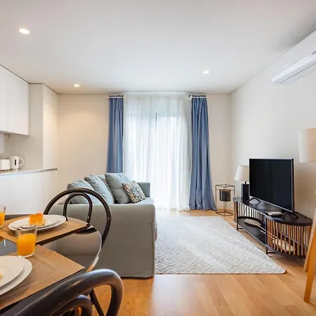 Living | 1br Flat With Ac * Порту