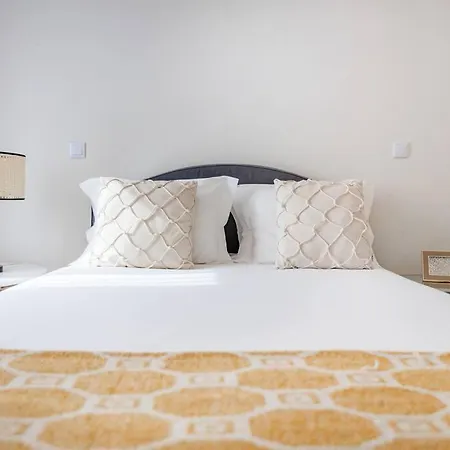 Living | 1br Flat With Ac פורטו