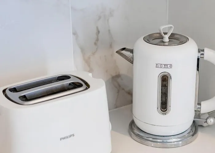 Apartment Living | 1br Flat With Ac Porto