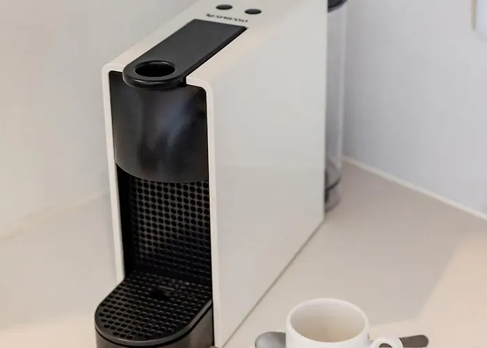 Apartment Living | 1br Flat With Ac