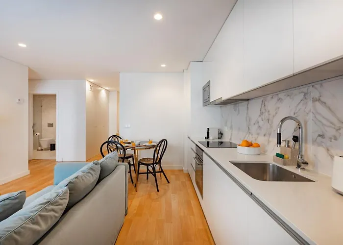 Living | 1br Flat With Ac * ポルト